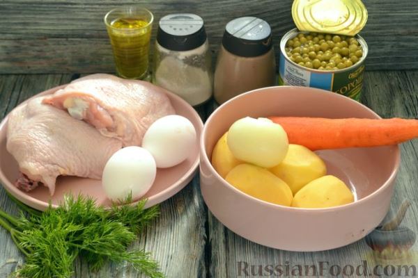 Куриный суп с консервированным горошком и яйцом