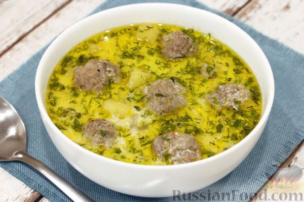 Суп с мясными фрикадельками и сливками