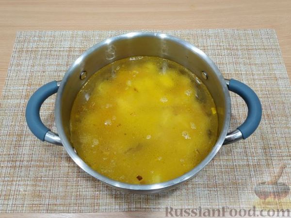 Суп с мясными фрикадельками и сливками