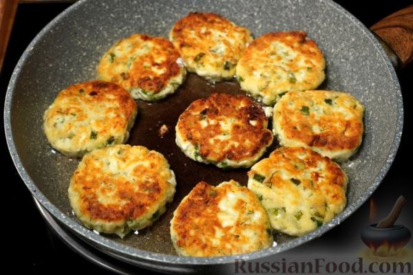 Сырники с зелёным луком и укропом